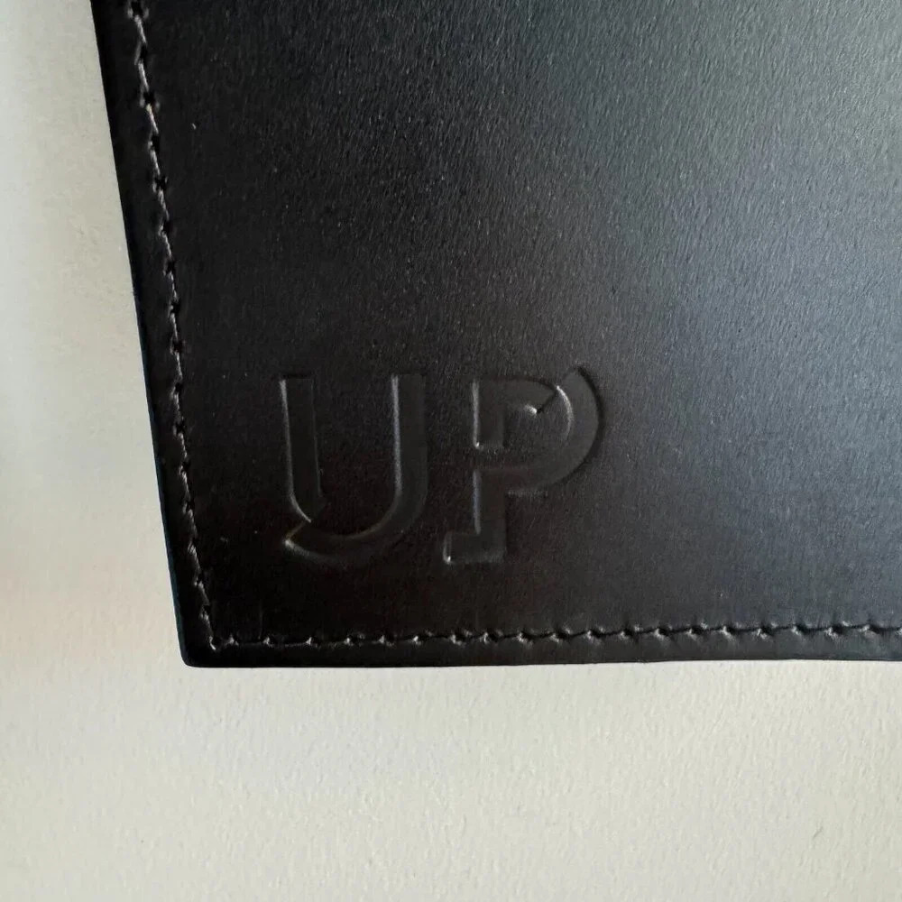 Black Leather Deadstock Brand  New Men's Crossbody Bag - Picture 3 of 9